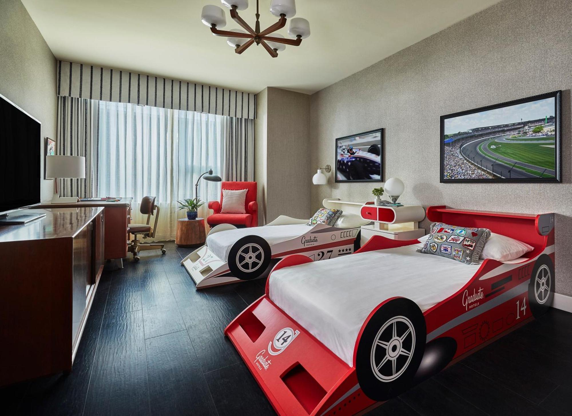 Graduate By Hilton Bloomington Hotel Ngoại thất bức ảnh